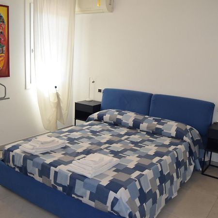 B&B We Care Appartamento Lendinara Bagian luar foto