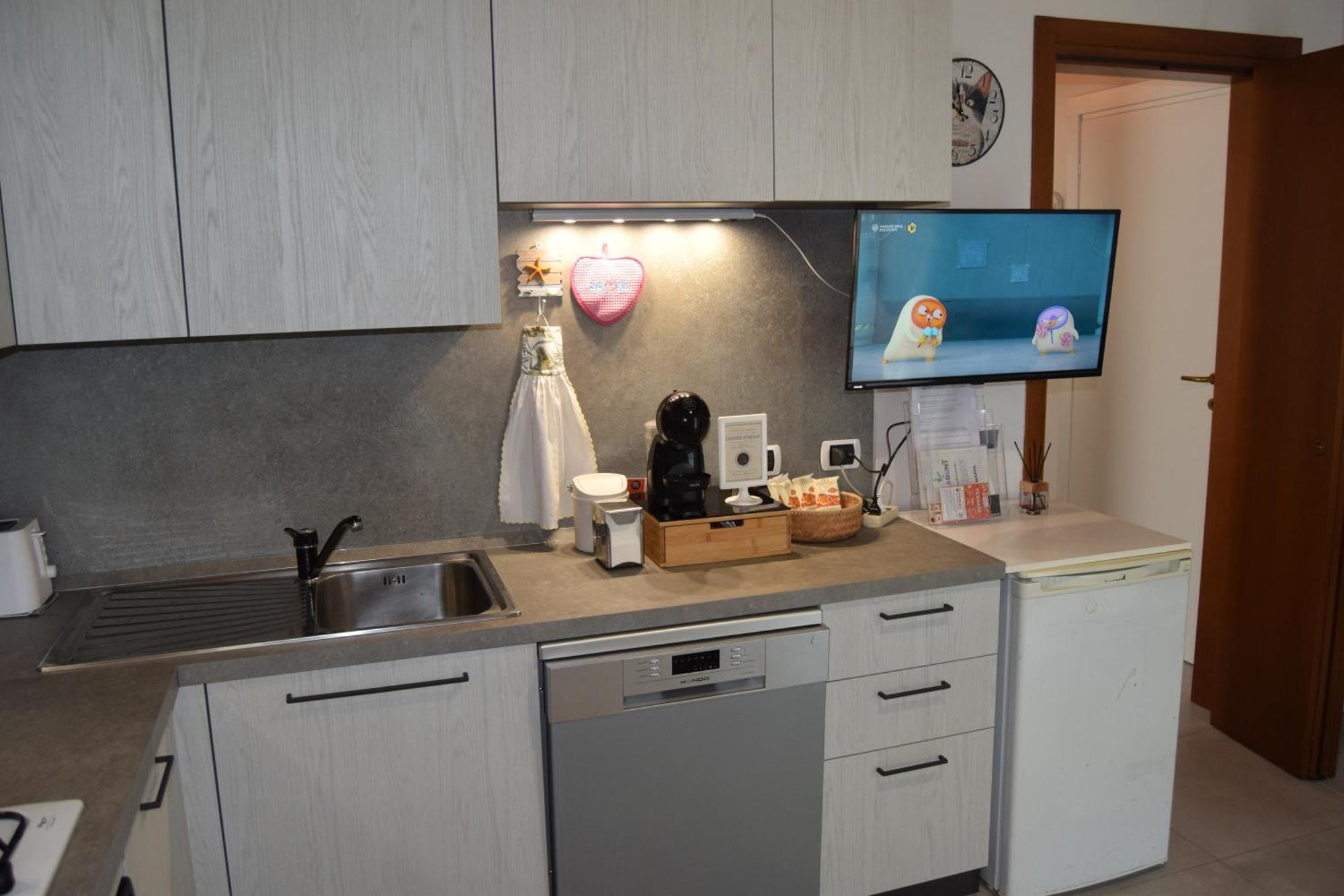 B&B We Care Appartamento Lendinara Bagian luar foto