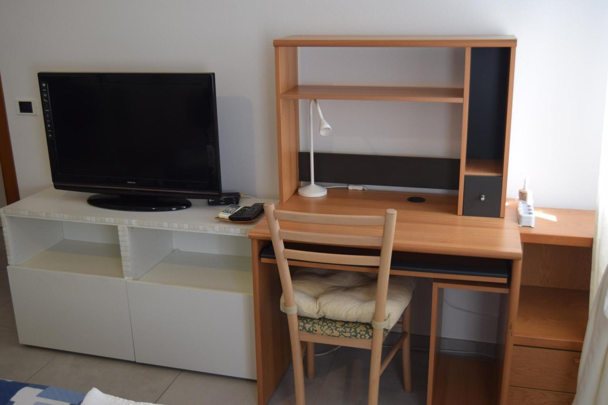 B&B We Care Appartamento Lendinara Bagian luar foto